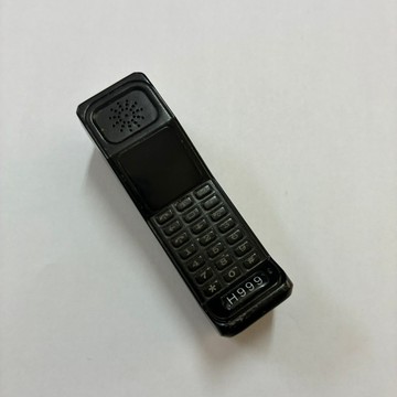 [沐沐屋]「黑金剛大哥大」造型的創意防風直衝打火機