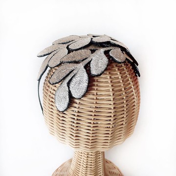 刺繡葉子髮箍白