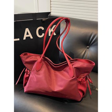 2025新款紅色包包尼龍布帆布通勤手提托特包小眾大容量單肩包婚包