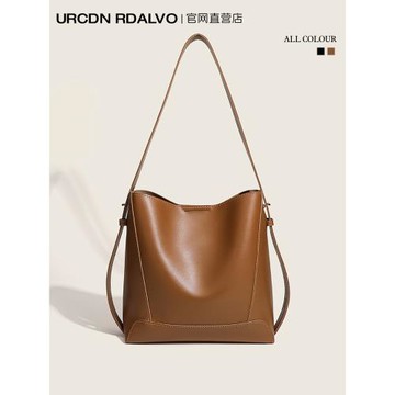 UR簡約高級質感水桶包女2025新款潮百搭大容量上班通勤斜挎托特包
