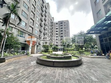 紐約時尚會館★一樓庭院戶挑高4.2米三房車｜桃園市楊梅區梅獅路二段