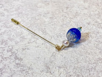 寶藍漸層珍珠精油別針