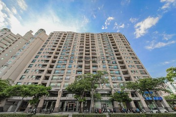 亞灣31期【福懋夢世代】高樓無敵採光正三房平車｜高雄市前鎮區光華三路