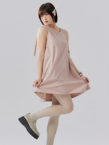 Back point dress [PINK]