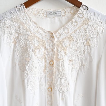 【蛋植物古著】花壇鏤空雕花刺繡純白古著襯衫