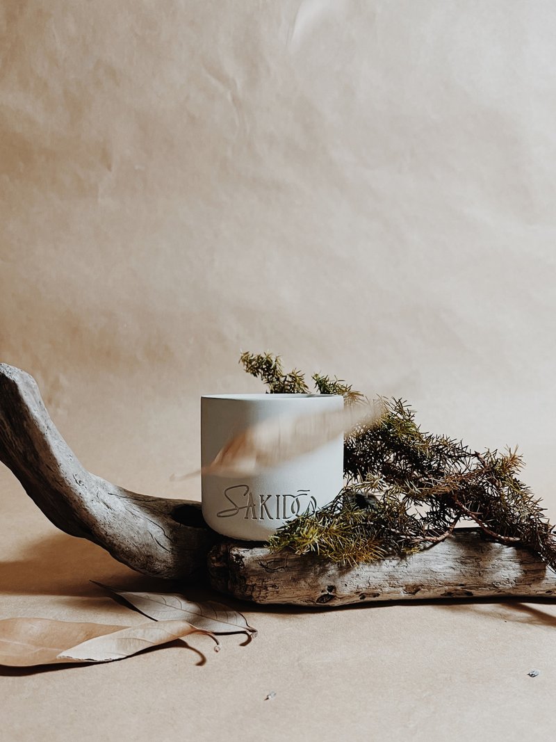 Sakido 木質調 溫感香氛蠟燭 悠然山風 / 岩石灰