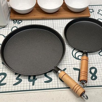 鑄鐵無涂層平底鍋煎盤烤盤烙餅攤餅牛排專用煎鍋家用煎餅果子套裝
