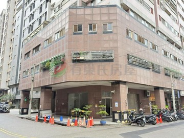 【春揚大第】嶺東臨15米路黃金三角窗大坪數樓店｜台中市南屯區忠勇路