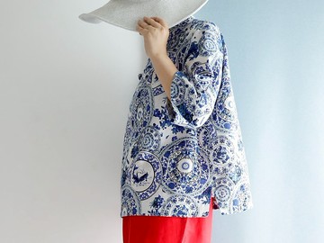 旗袍領襯衫 藍色 Chinoiserie 風格領口 寬鬆設計 香港迷