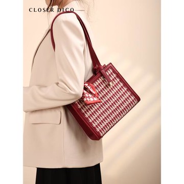 紅色包包女結婚高級感千鳥格腋下包時尚百搭新娘日常可用新婚禮物