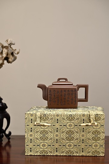 亞明四方全手工正高工許學芳作品容量480cc紫泥方正挺拔方中求變