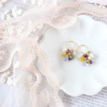 像小花束的耳針