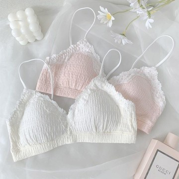 ✨精選好物✨雲朵舒芙蕾少女薄款蕾絲三角杯無鋼圈小胸內衣女新款無痕學生少女薄款蕾絲三角杯無鋼圈小胸純色文胸大顯