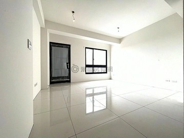 全新臨路大面寬邊間電梯別墅可停三車【大樁園2】｜台中市龍井區中華路一段