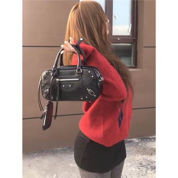 夢拉蒂克/MELEDIK2025春夏鉚釘機車包保齡球包（有長肩帶