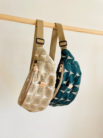 斜背腰包。長夾折傘都好放。外袋 內袋。2款。名師設計布款