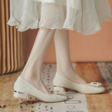 潮牌粗跟單鞋女2025秋冬新款溫柔配裙子單鞋訂婚鞋低跟四季伴娘鞋