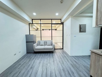 巨蛋商圈近捷運 | 精品大套房| 雙陽台｜高雄市左營區立道路