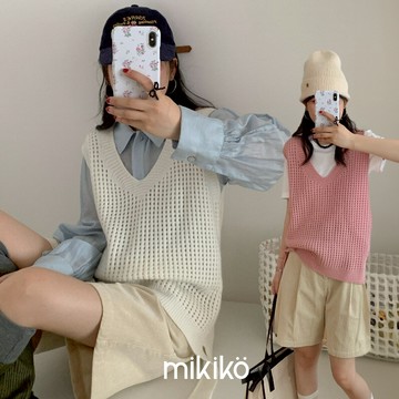 美木子｜小格子針織馬甲背心【O30411】疊穿背心 學院風 格子針織 針織馬甲 針織背心 坎肩背心 針織毛衣 無袖背心