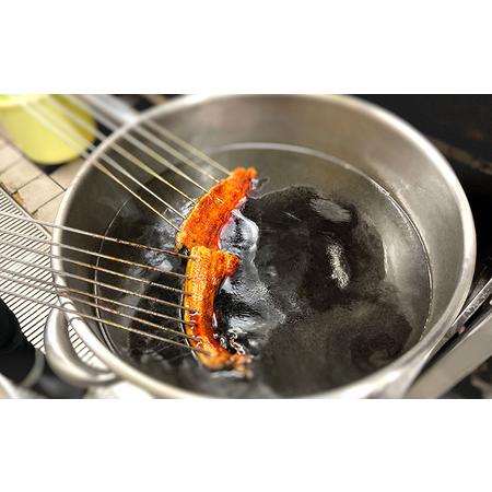 ふるさと納税 秘伝のタレで焼き上げた国産うなぎの蒲焼き2尾(2人前）〈タレ・山椒付〉 兵庫県芦屋市