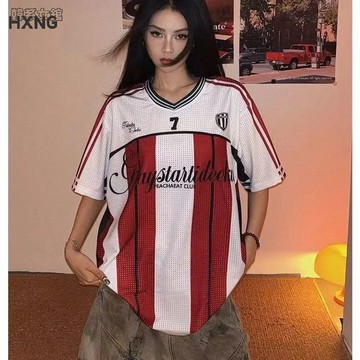 【美式復古條紋運動】女裝 短袖 短T 球衣 寬鬆 網眼 V領 薄款 速乾 短袖女 運動短袖 美式球衣 女T恤短袖 休閒印