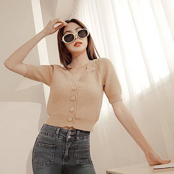 時髦鑽石領開襟短袖針織上衣-OB大尺碼