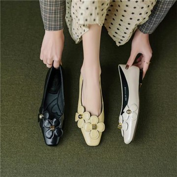 大碼女鞋41一43鞋子真皮平底鞋女單鞋淺口方頭花朵春秋法式溫柔風