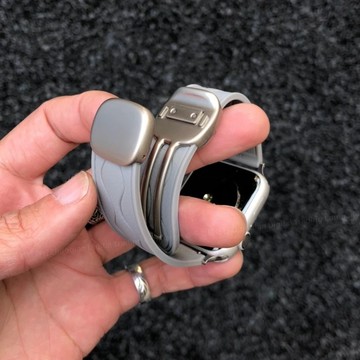 波浪紋 磁吸折疊扣 矽膠錶帶 適用 Apple Watch 蘋果錶帶 S11 10 9 8 7 6 Ultra3 46M