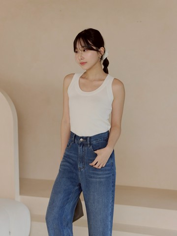 坑紋邊彈性針織背心