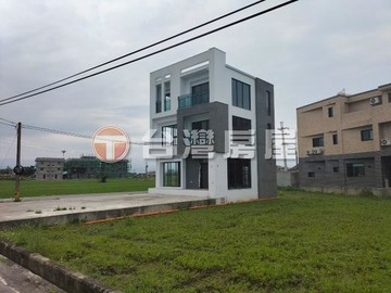 五結全新雙面路農舍-四套房/低總價/可申請民宿｜宜蘭縣五結鄉錦草一路