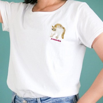 【紅點貓】炸毛威嚇貓 T 恤 白色/黑色 短袖 附名字刺繡