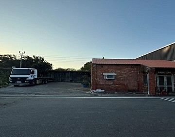 竹南文英國中旁｜甲建149坪｜雙面臨路｜近雙交流道｜苗栗縣竹南鎮溪南段