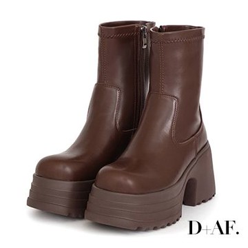 D+AF 愛豆偶像素面厚底瘦瘦短靴 咖