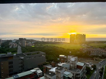 專任~這間有海景江南大宅兩房兩衛還在輕軌旁｜新北市淡水區沙崙路一段