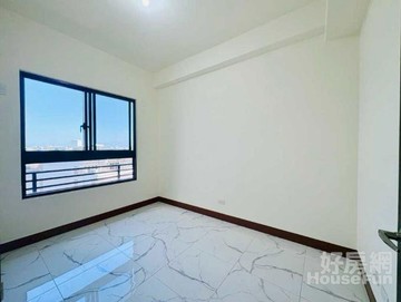 橋科燕巢｜時尚領秀8｜全新未住正三房+邊格平車｜高雄市燕巢區海成北街