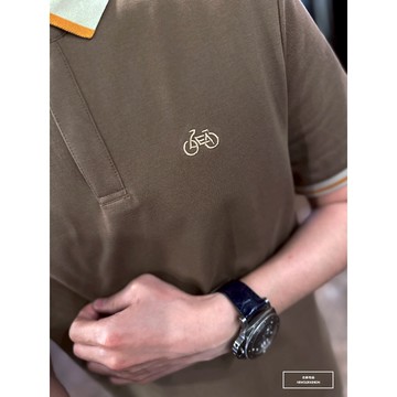 『老爺有喜』重磅腳踏車刺繡滾邊POLO衫(NOF2303C60031)-咖