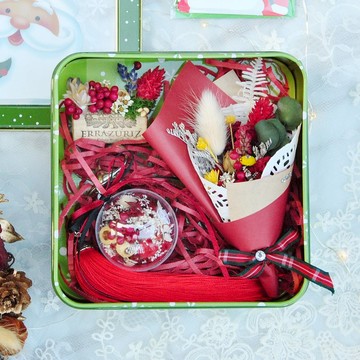 乾燥花三入花禮-聖誕樹與老公公