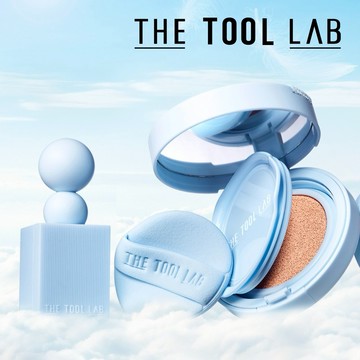 【THE TOOL LAB】空氣霧感氣墊粉餅 附貓掌刷具