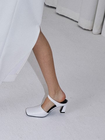 Inez Mule_White