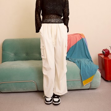 LALLO-簡約印花扣環抽繩長褲-米白色