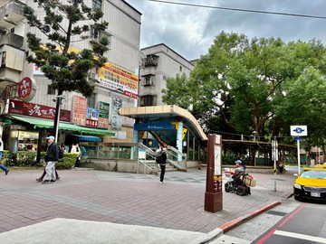 捷運海山站旁超值公寓-請洽小巢胡旭文｜新北市土城區裕生路