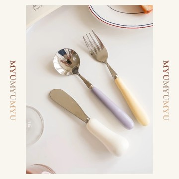 隔日到貨｜馬卡龍不鏽鋼餐具組 陶瓷餐具 可微波可機洗 湯匙餐叉 奶油刀 胖乎乎陶瓷湯叉｜MYUMYU 沐慕家居 台灣