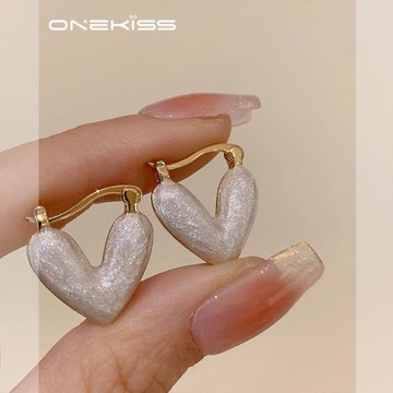 高級感流沙滴釉愛心耳環女2025新款爆款輕奢小眾時尚耳扣百搭耳飾