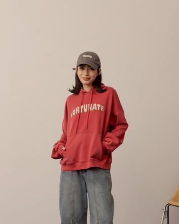 姵萱聯名 洗水刺繡口袋連帽衛衣-紅S/M/L/XL