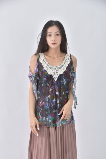 (S) iroo透膚圓領藍色短袖上衣