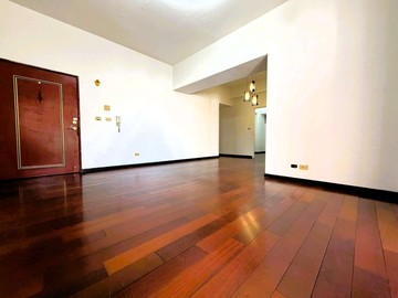 潭子中山路大三房 / 雙車位 / 學區、機能宅｜台中市潭子區中山路一段