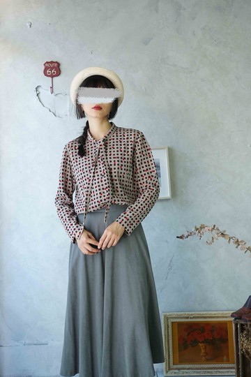 尋寶古著-摩卡棕彩點復古綁帶雪紡襯衫