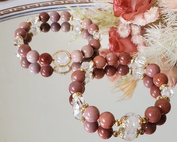 緋紅玫瑰-玫瑰色系阿拉善/藍針水晶/白水晶/愛情/魅力/水晶手鍊