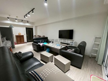 頂新特區&孔鳳商圈一層一戶3+1房優質電梯華廈｜高雄市小港區復華路