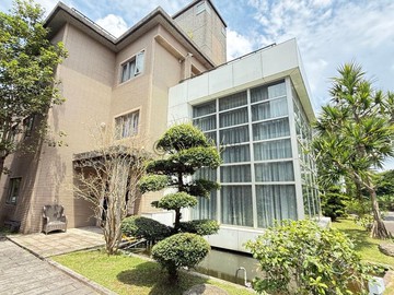 遠眺石門水庫美景~大隱山莊~獨棟~電梯~花園別墅｜桃園市龍潭區民治十二街